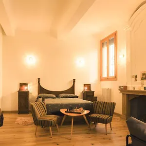  Bed & Breakfast Merli's Nest